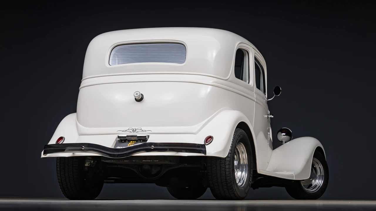 Ford Hot Rod - Image 17 of 31