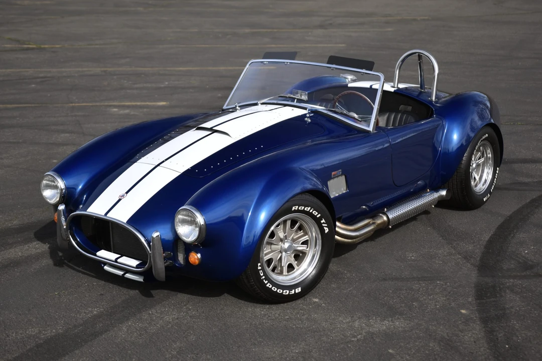 Shelby Cobra Replica - Image 7 of 31