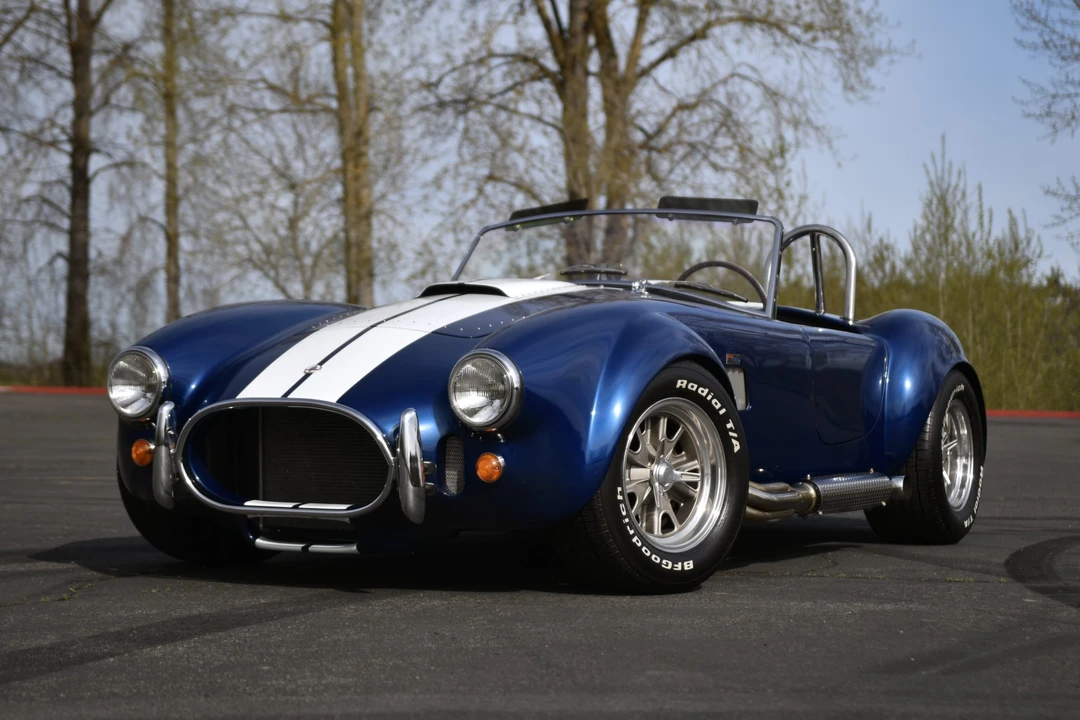 Shelby Cobra Replica - Image 9 of 31