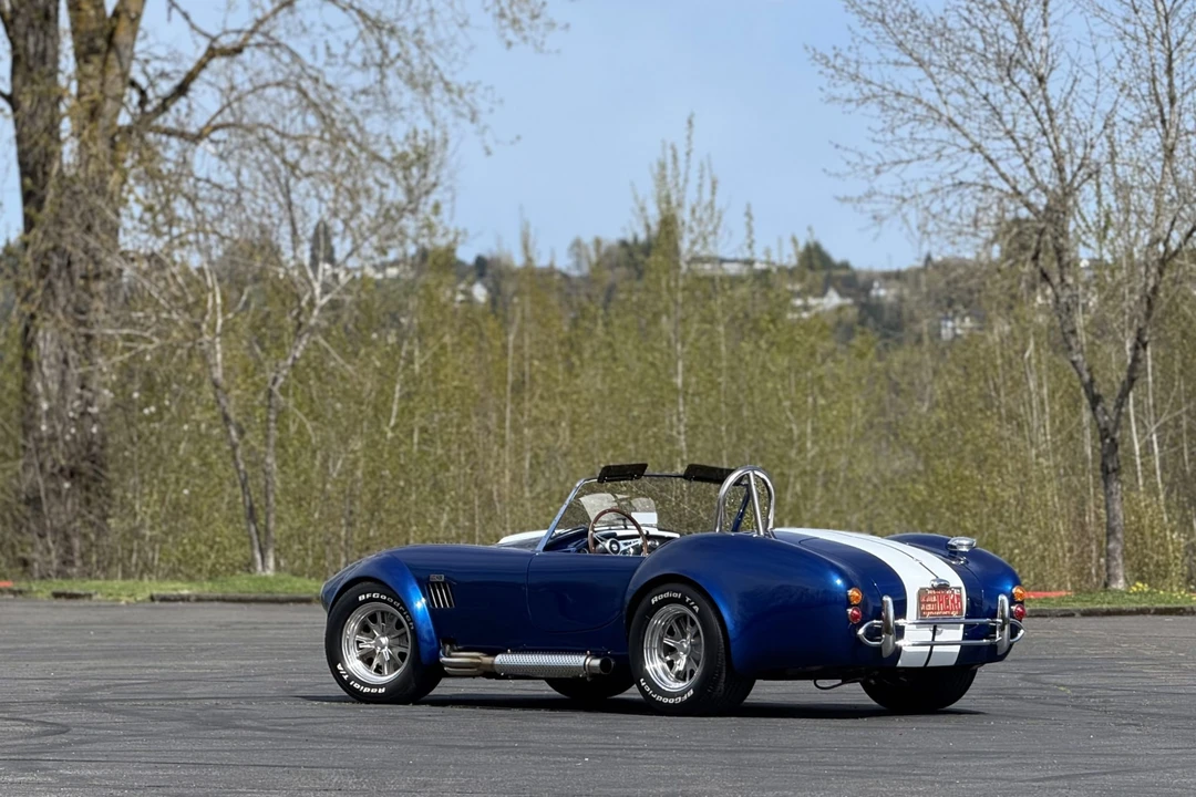 Shelby Cobra Replica - Image 25 of 31
