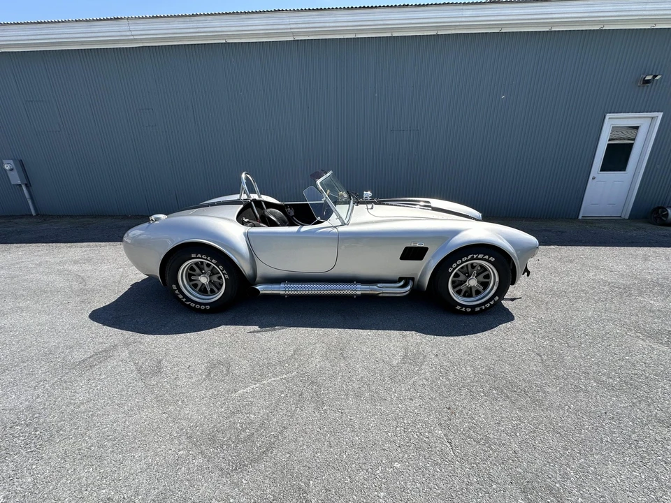 Shelby Cobra Replica - Image 13 of 31