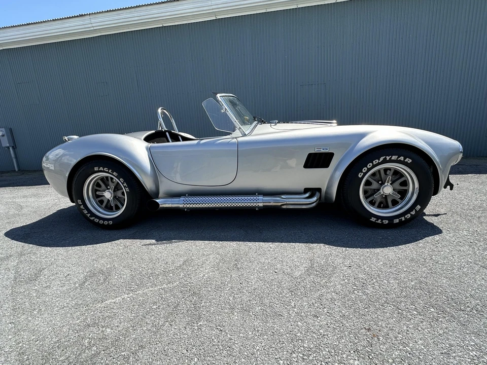 Shelby Cobra Replica - Image 12 of 31