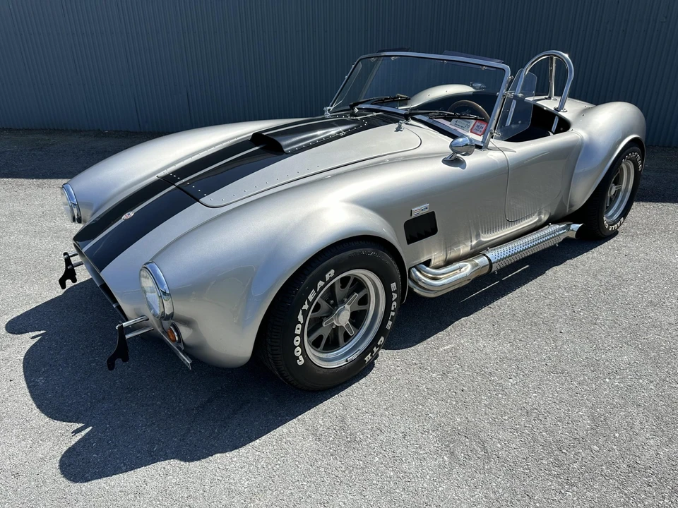 Shelby Cobra Replica - Image 3 of 31