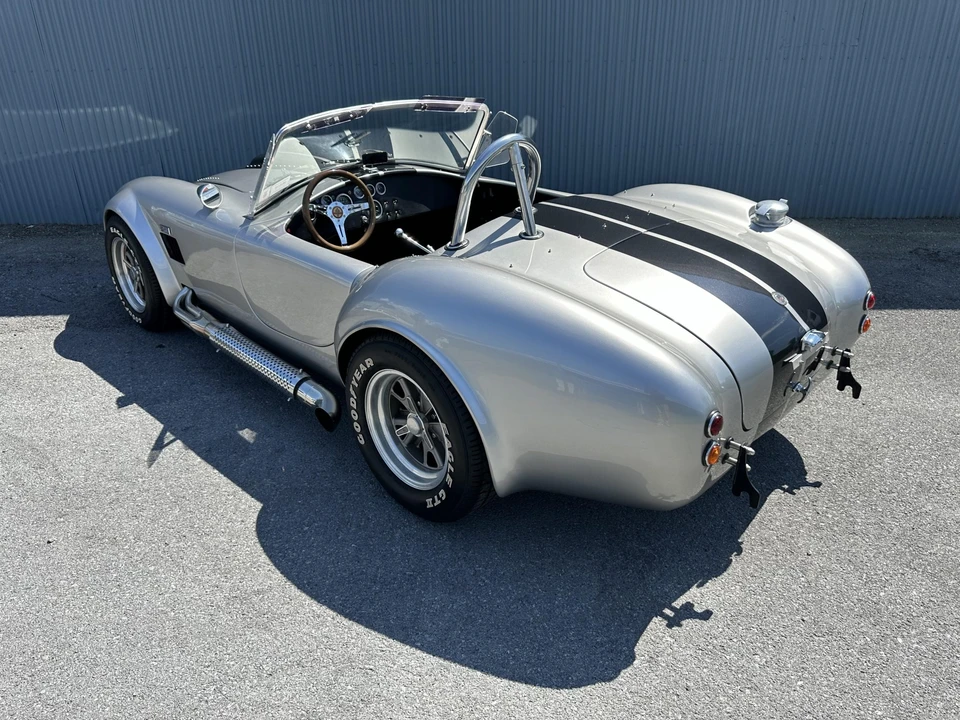 Shelby Cobra Replica - Image 22 of 31