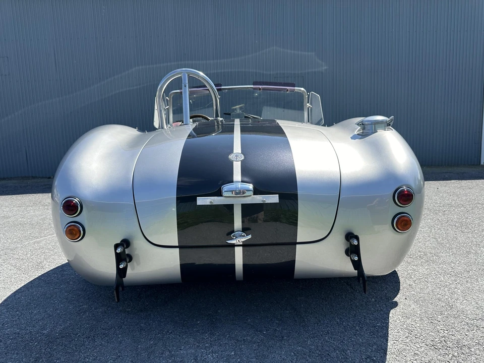 Shelby Cobra Replica - Image 19 of 31