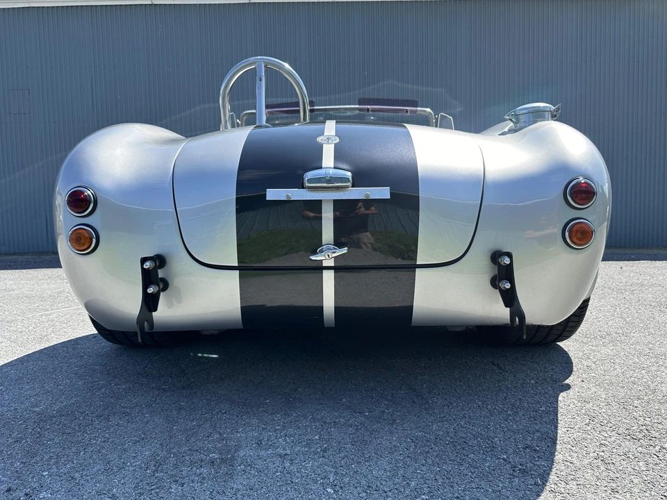Shelby Cobra Replica - Image 18 of 31