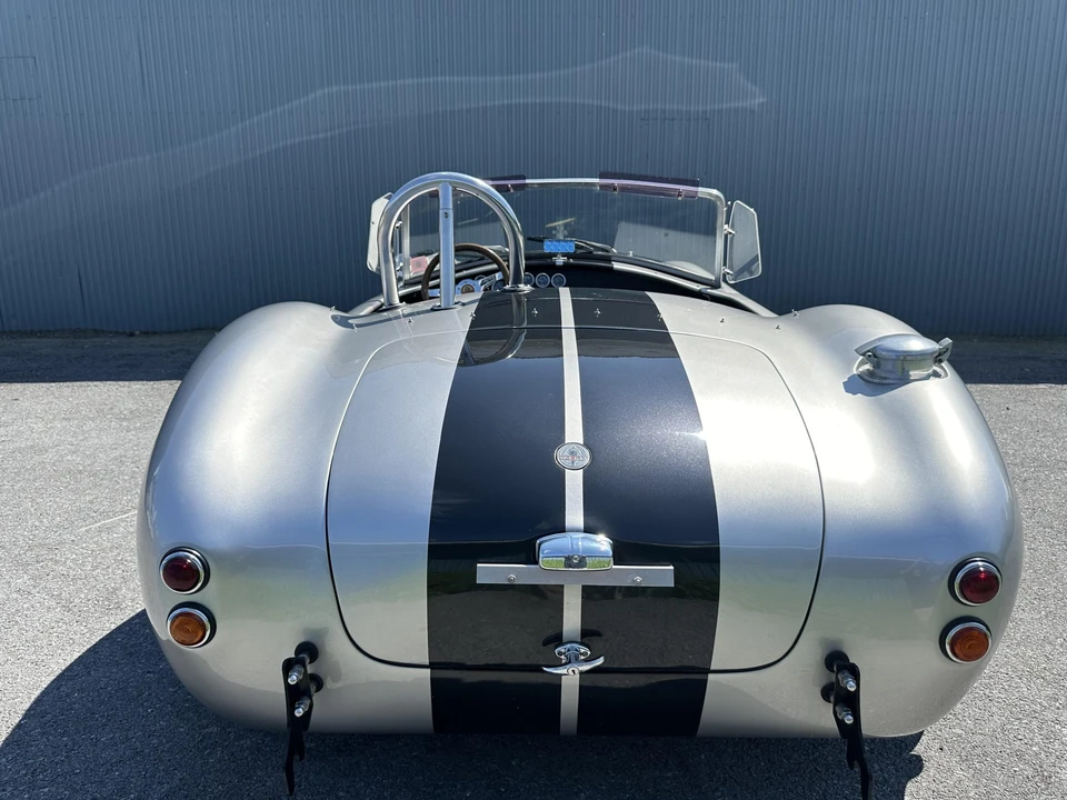 Shelby Cobra Replica - Image 20 of 31