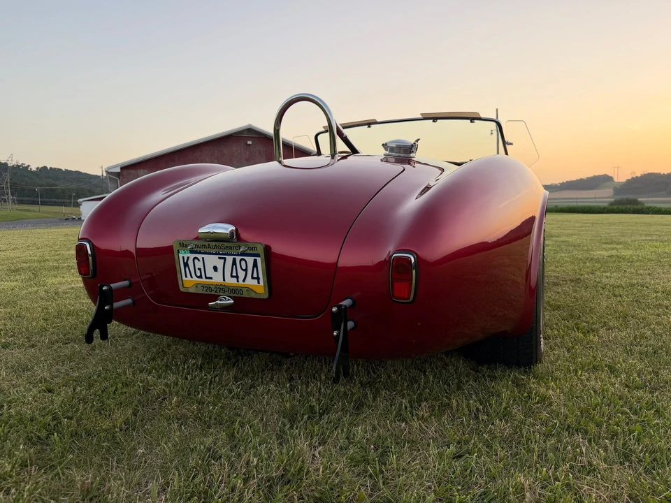 Shelby Cobra Replica - Image 12 of 31
