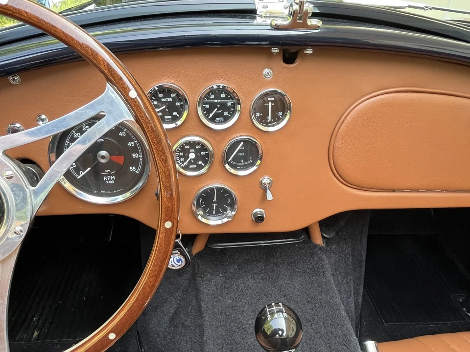 Shelby Cobra Replica - Image 28 of 31