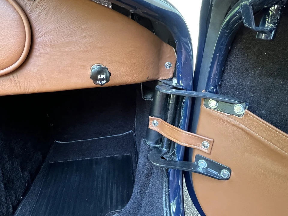Shelby Cobra Replica - Image 31 of 31