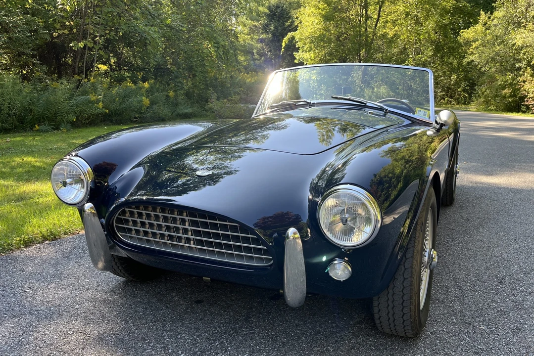 Shelby Cobra Replica - Image 4 of 31