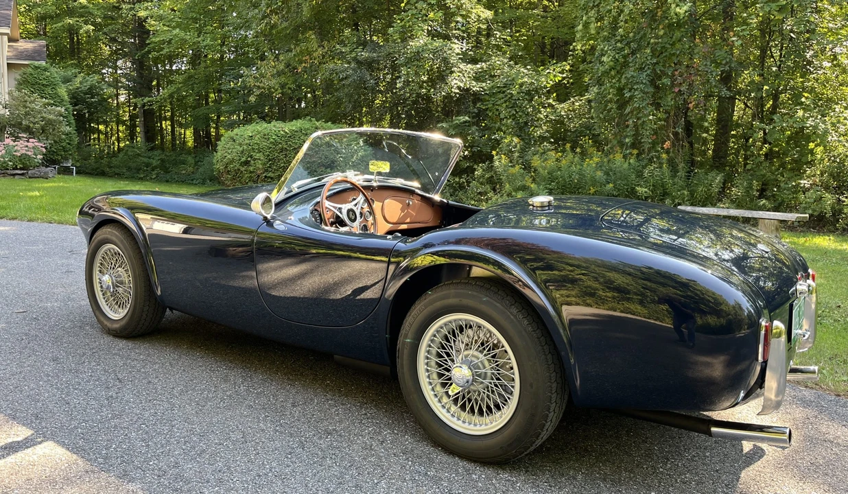 Shelby Cobra Replica - Image 16 of 31