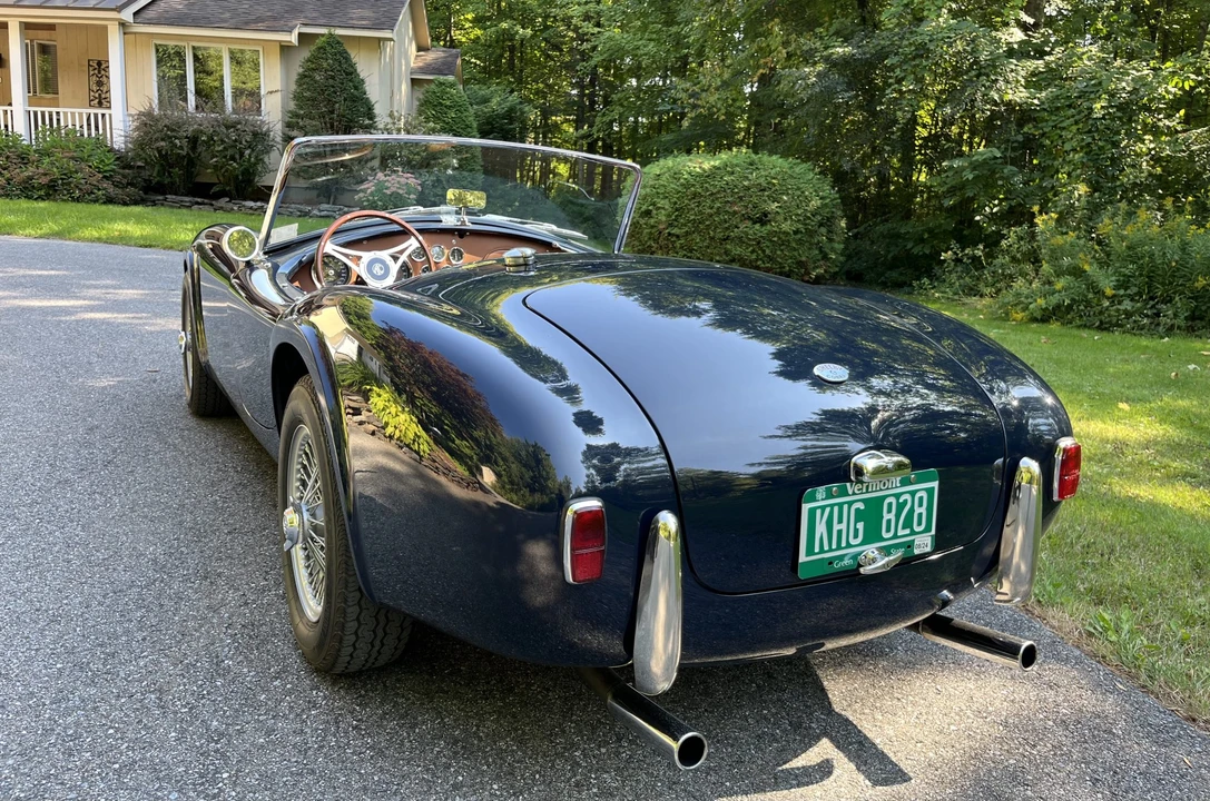 Shelby Cobra Replica - Image 14 of 31