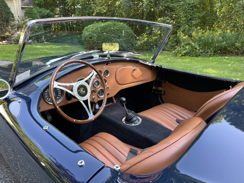 Shelby Cobra Replica - Image 24 of 31
