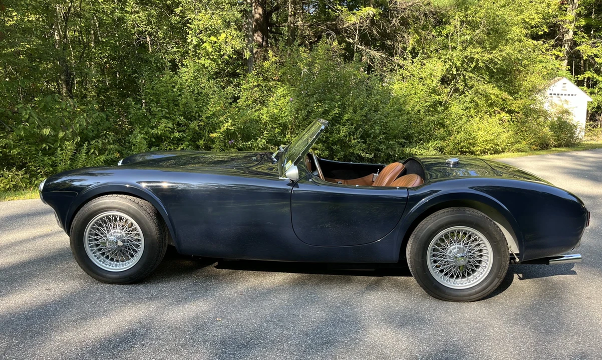 Shelby Cobra Replica - Image 18 of 31