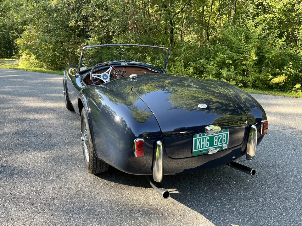 Shelby Cobra Replica - Image 13 of 31