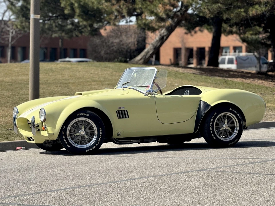 Shelby Cobra Replica - Image 4 of 31