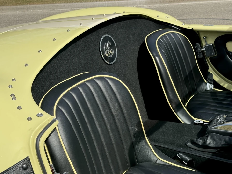 Shelby Cobra Replica - Image 26 of 31