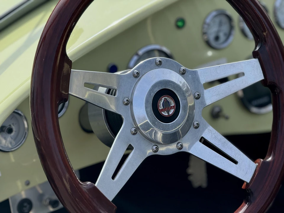 Shelby Cobra Replica - Image 30 of 31