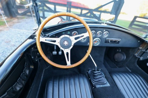 Shelby Cobra Replica - Image 5 of 6