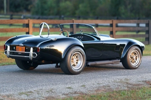 Shelby Cobra Replica - Image 2 of 6