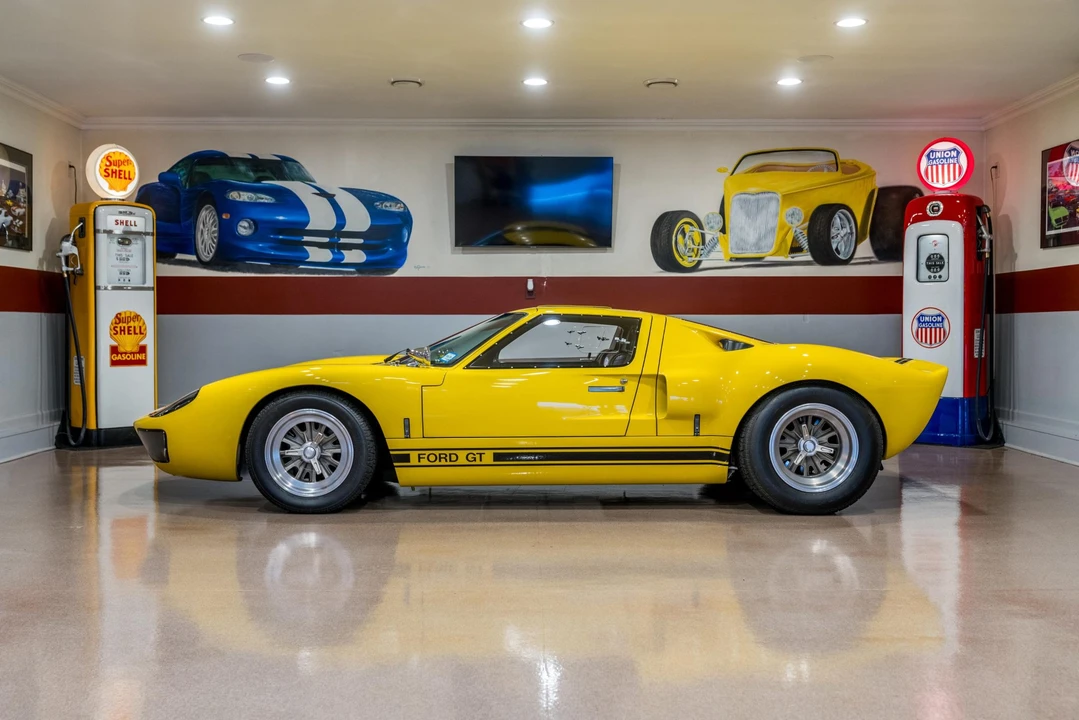 Ford Replica - Image 6 of 31