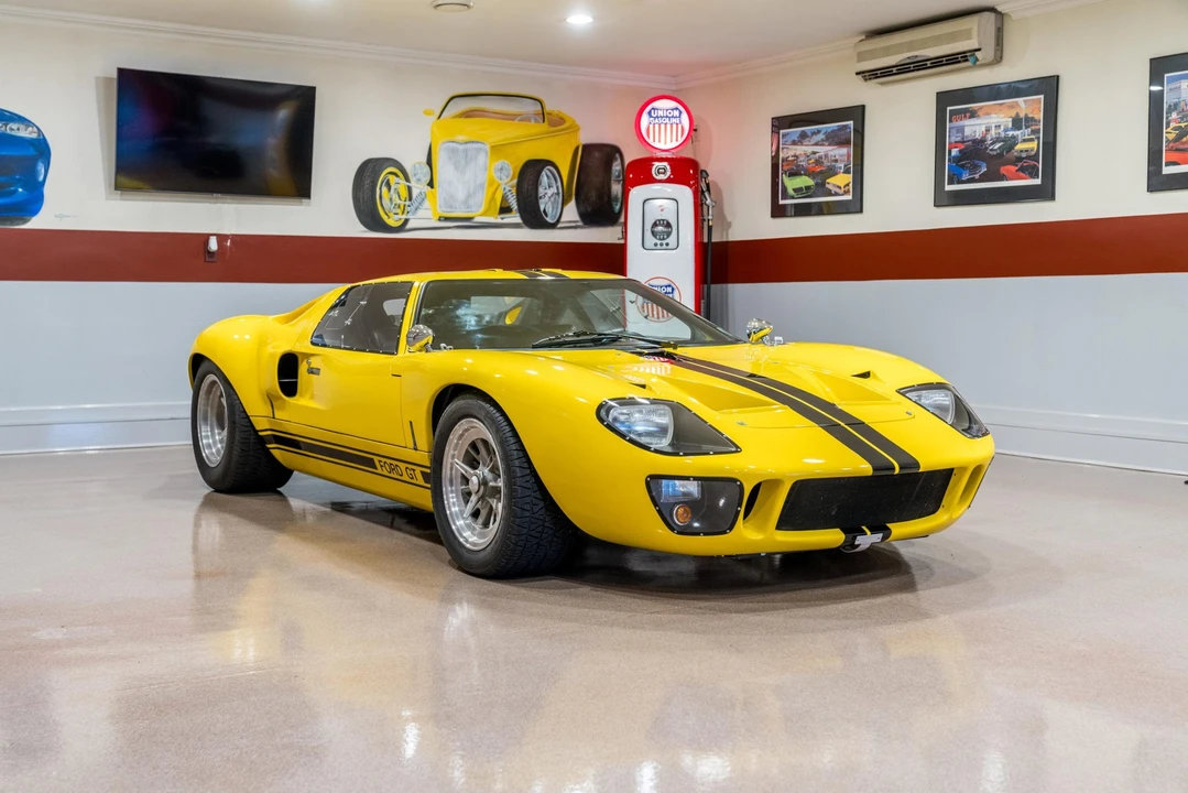 Ford Replica - Image 12 of 31