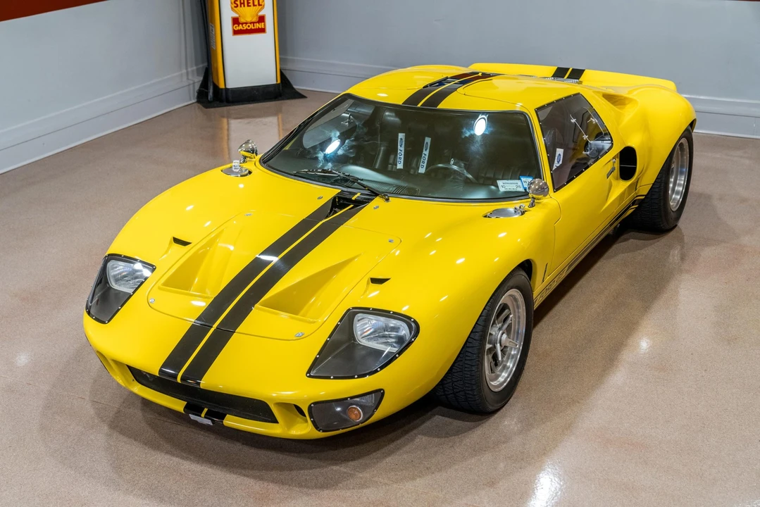 Ford Replica - Image 4 of 31