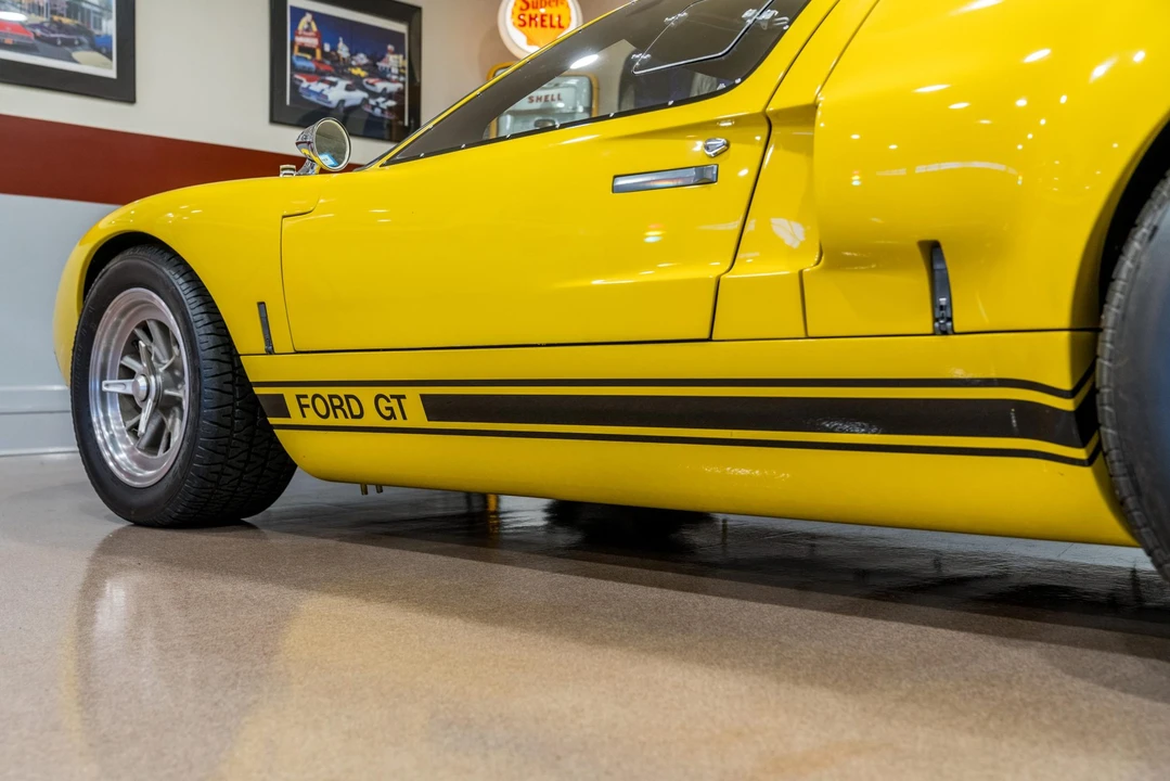 Ford Replica - Image 23 of 31