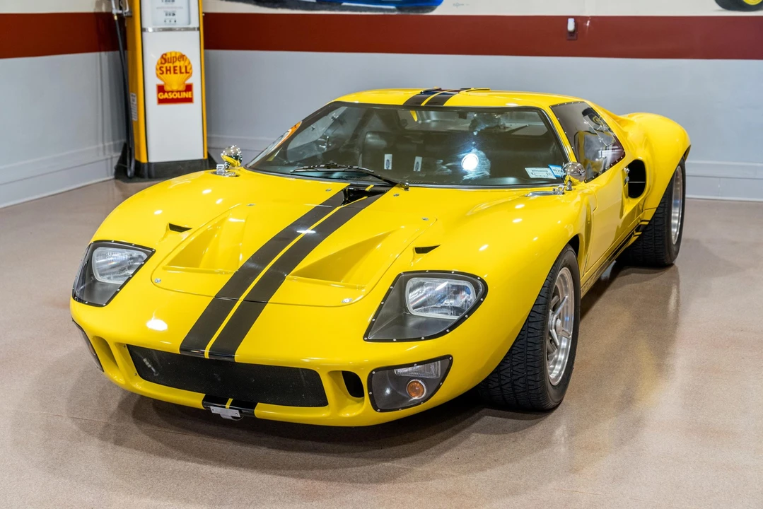 Ford Replica - Image 3 of 31