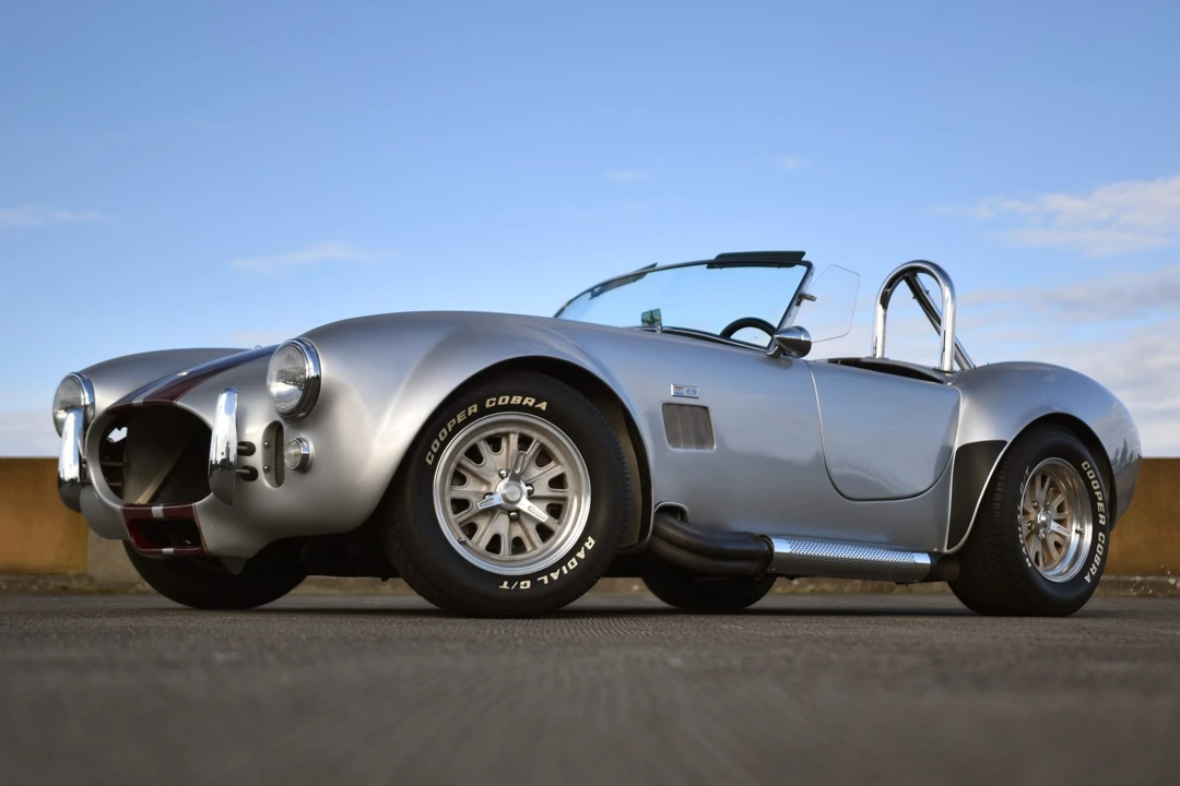 Shelby Cobra Replica - Image 2 of 31