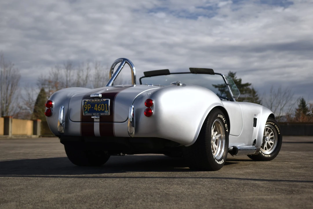 Shelby Cobra Replica - Image 16 of 31
