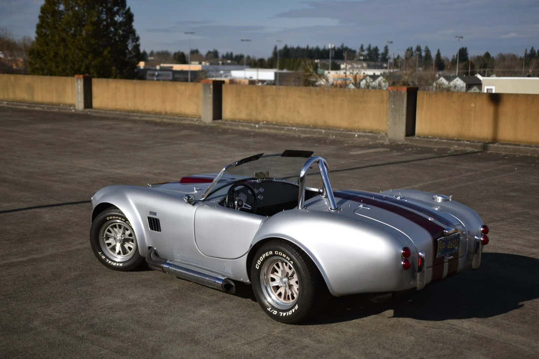 Shelby Cobra Replica - Image 19 of 31