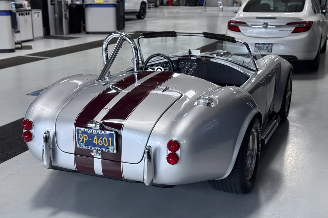 Shelby Cobra Replica - Image 26 of 31