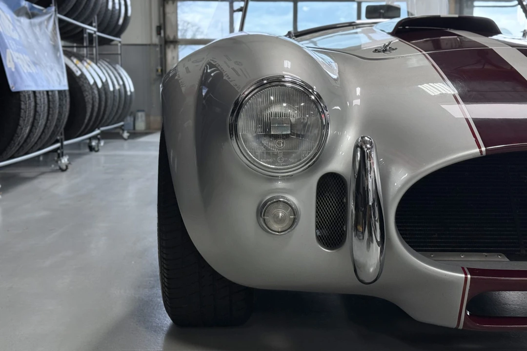 Shelby Cobra Replica - Image 29 of 31