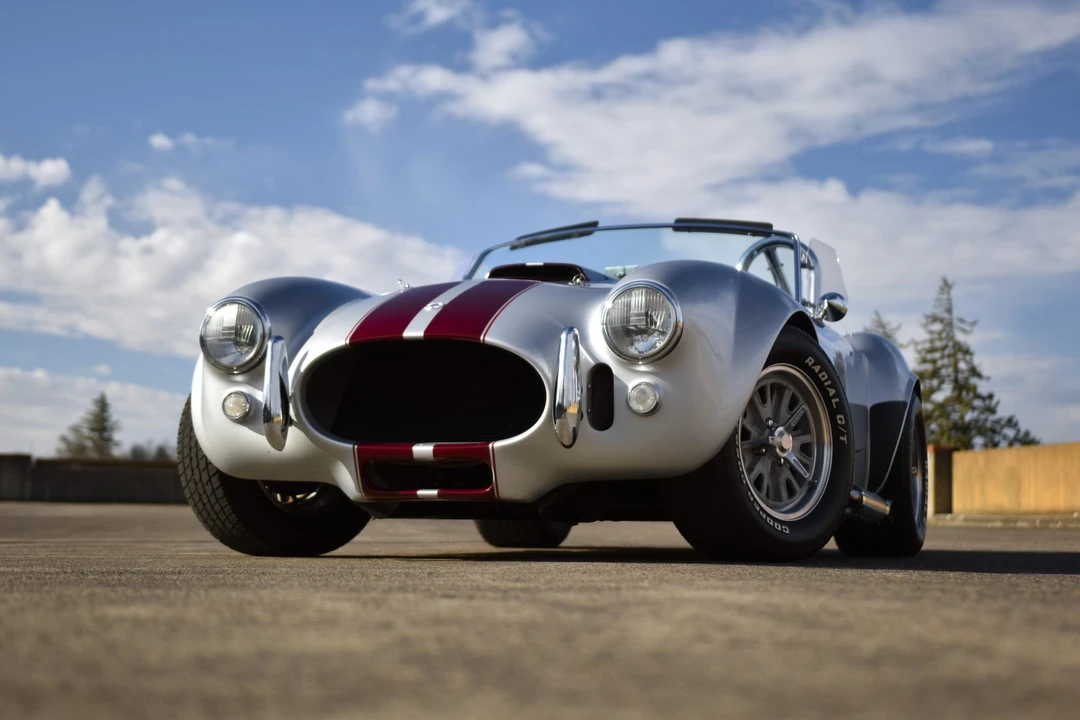 Shelby Cobra Replica - Image 6 of 31