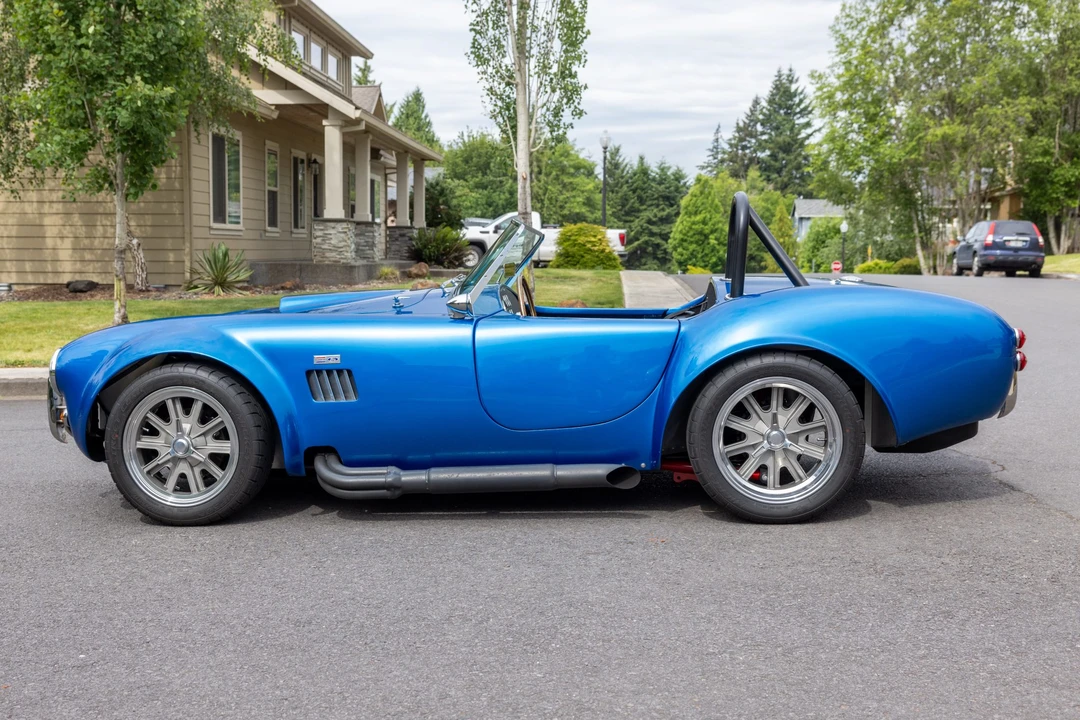 Shelby Cobra Replica - Image 11 of 31