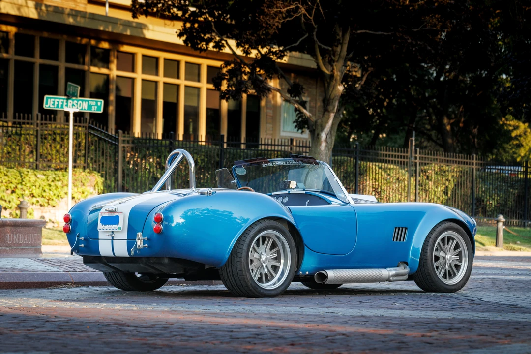Shelby Cobra Replica - Image 7 of 31
