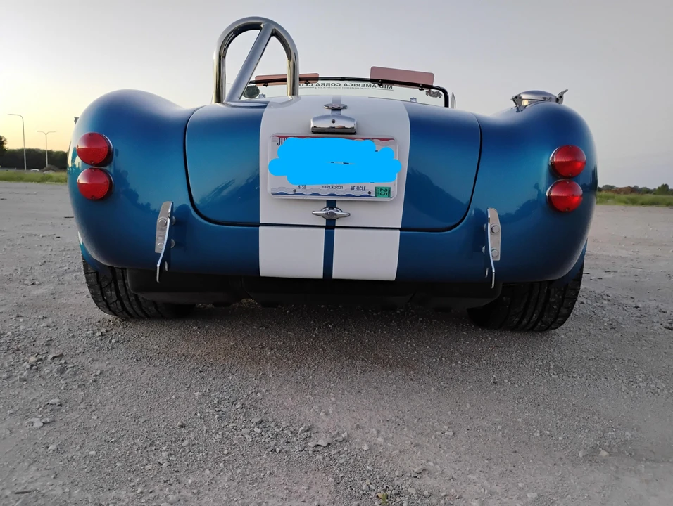 Shelby Cobra Replica - Image 21 of 31