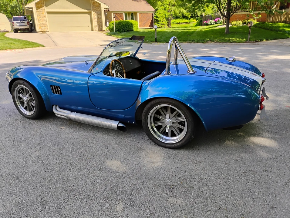 Shelby Cobra Replica - Image 10 of 31