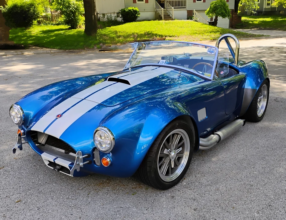 Shelby Cobra Replica - Image 8 of 31