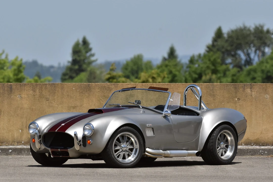 Shelby Cobra Replica - Image 11 of 31