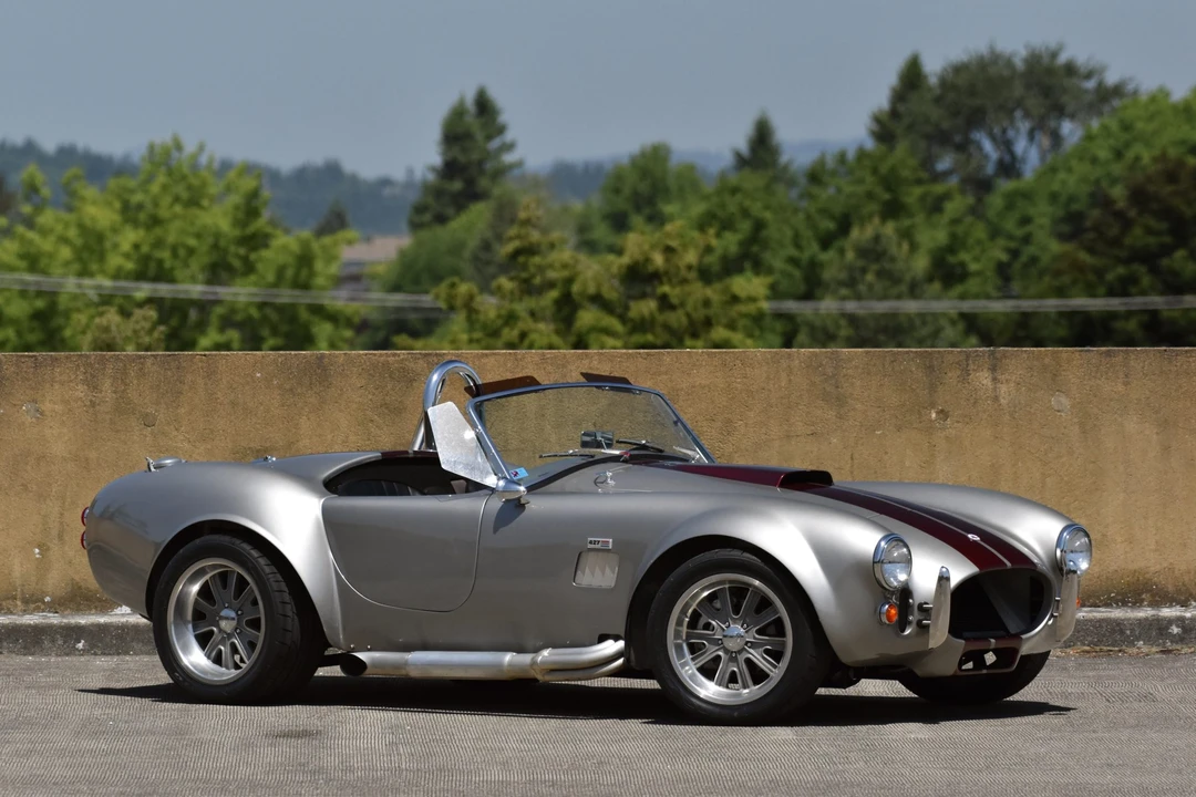 Shelby Cobra Replica - Image 25 of 31
