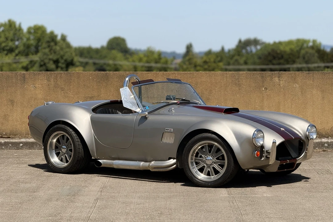 Shelby Cobra Replica - Image 24 of 31