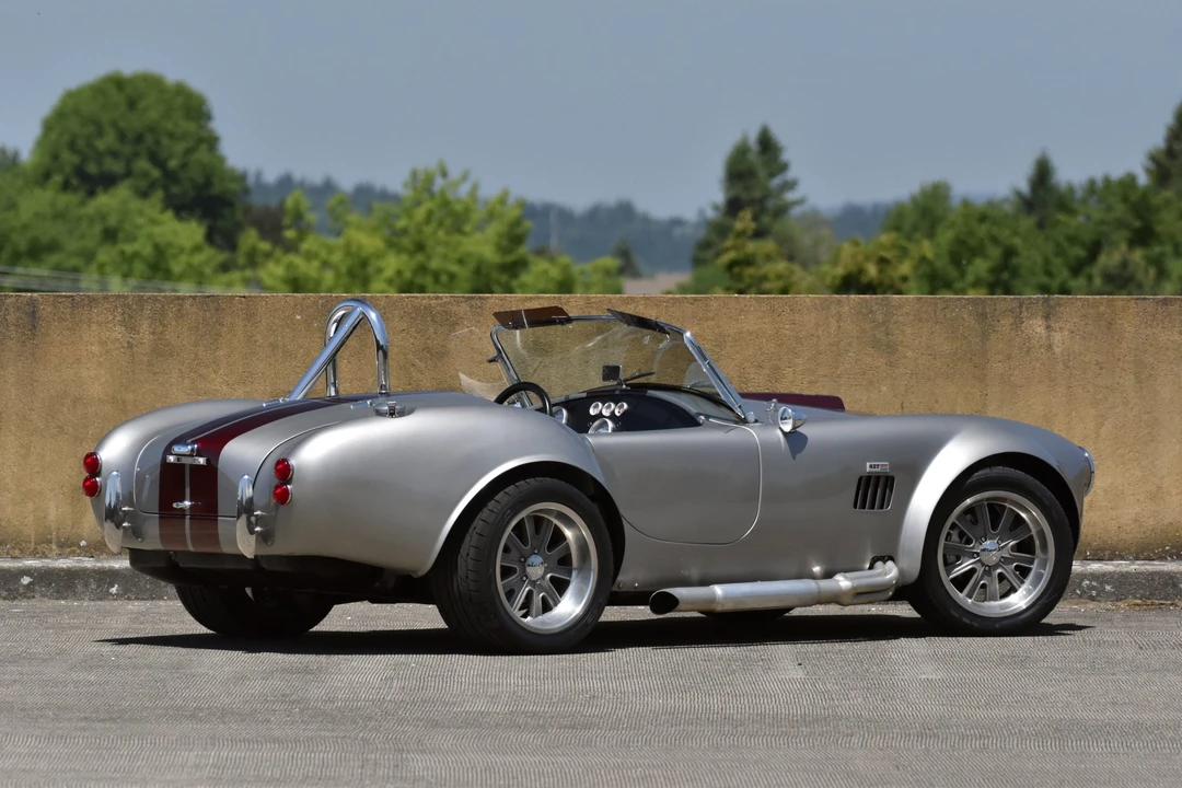Shelby Cobra Replica - Image 20 of 31