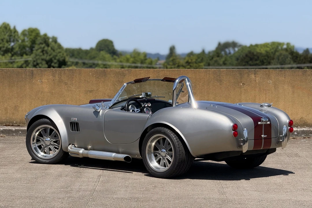 Shelby Cobra Replica - Image 14 of 31