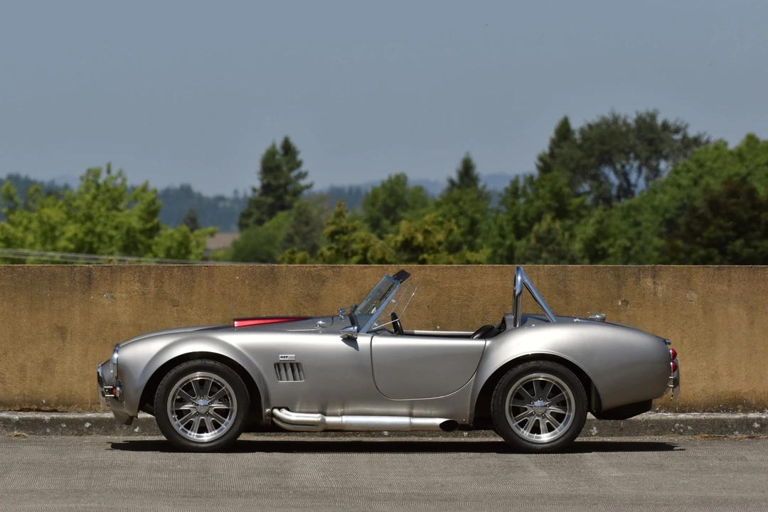 Shelby Cobra Replica - Image 12 of 31