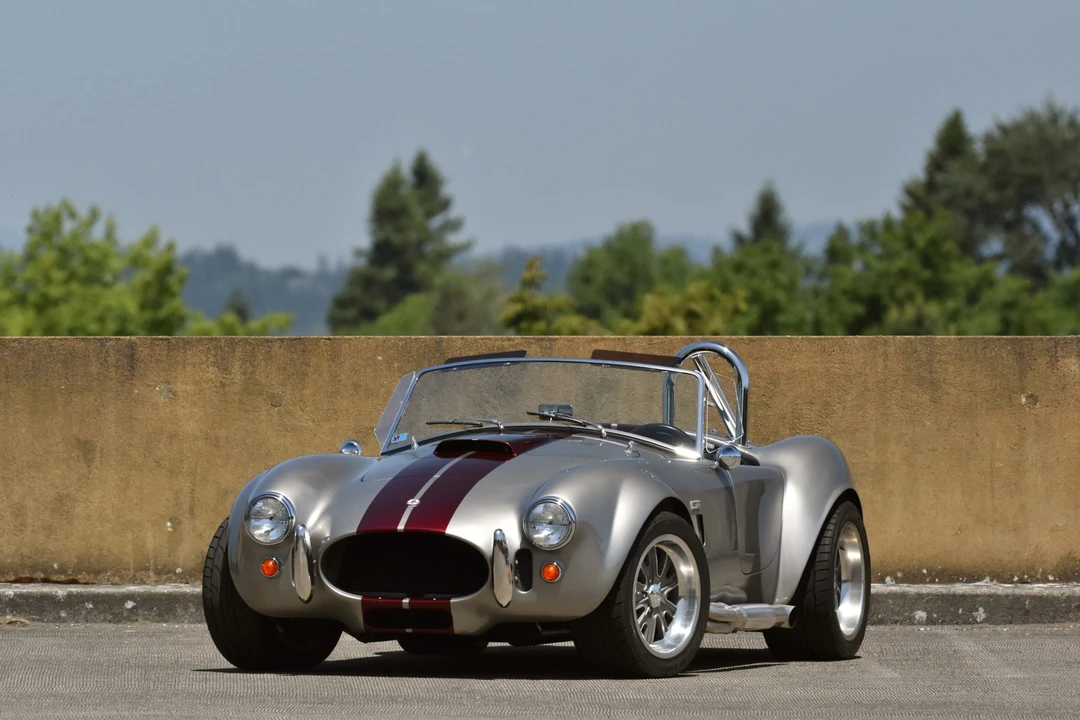 Shelby Cobra Replica - Image 5 of 31