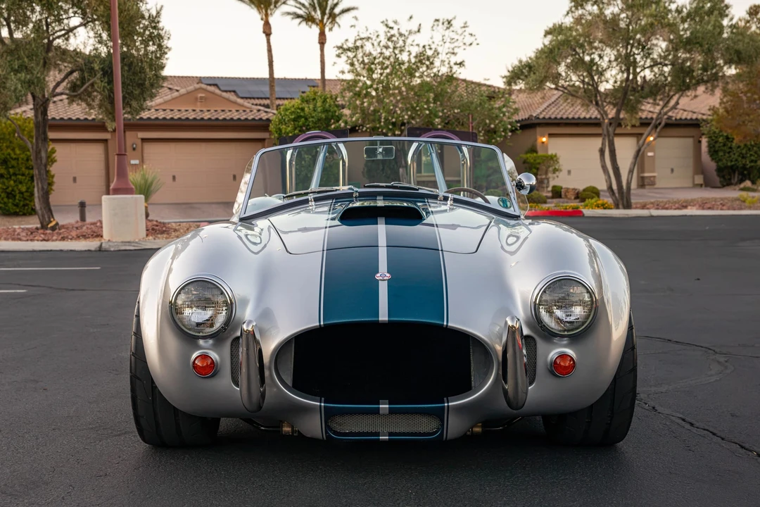 Factory Five Roadster - Image 3 of 31