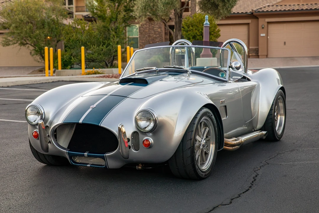 Factory Five Roadster - Image 2 of 31